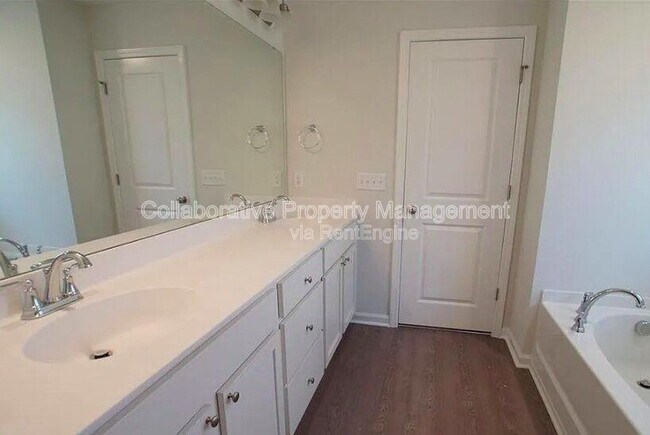 Building Photo - 362 Waybridge Way