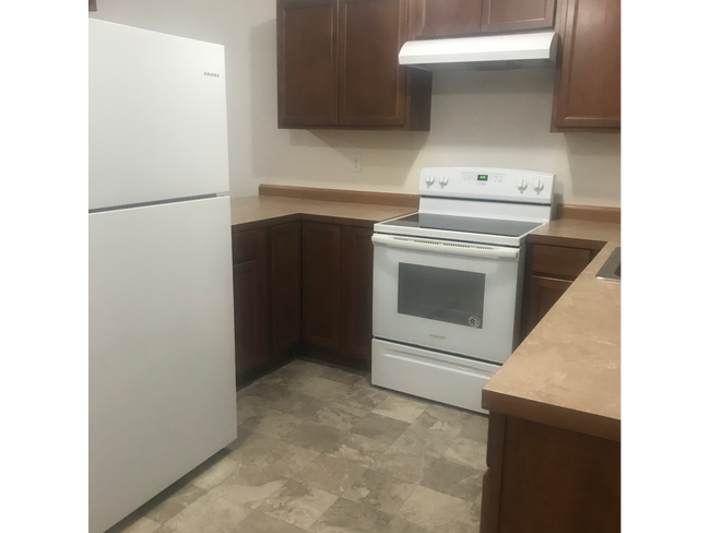 Kitchen - Nicholas Townhomes