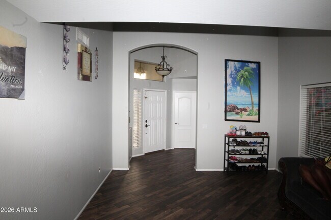 Building Photo - 38103 N Bonnie Ln