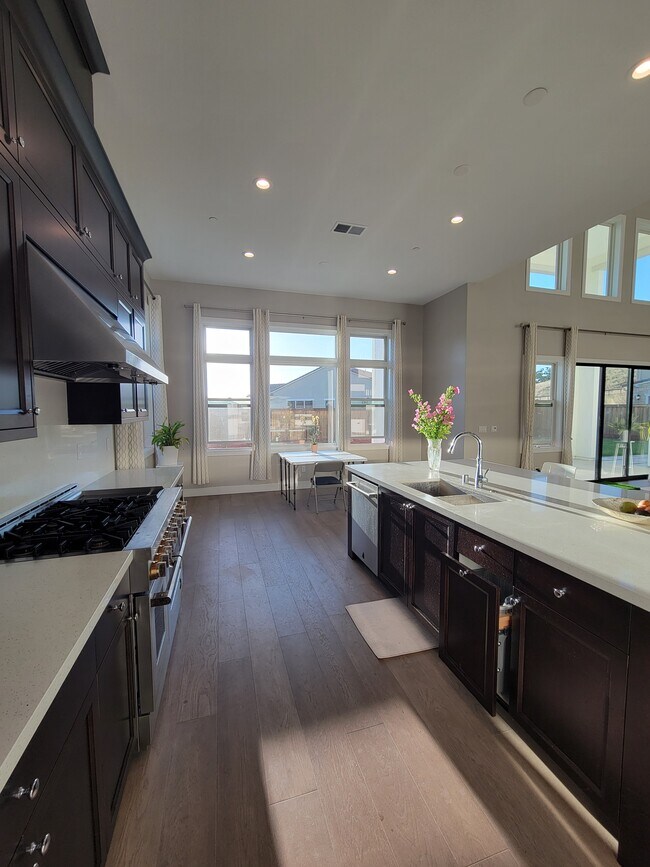Building Photo - 2163 Shadow Creek Ct
