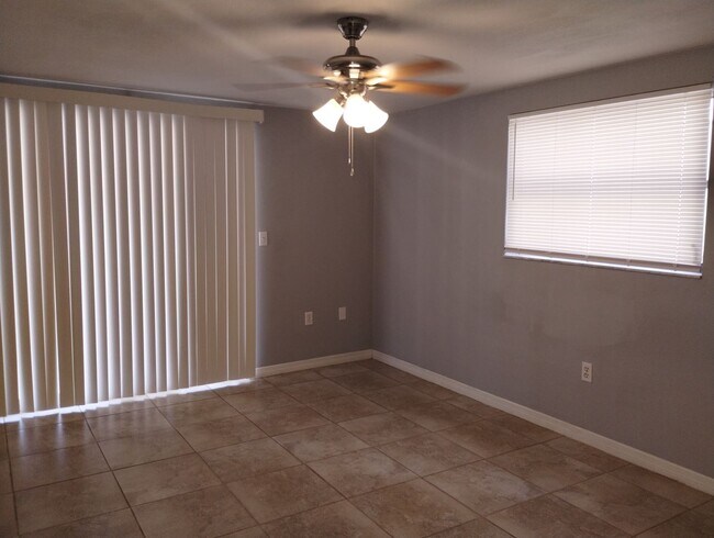 Building Photo - 7741 Ironbark Dr
