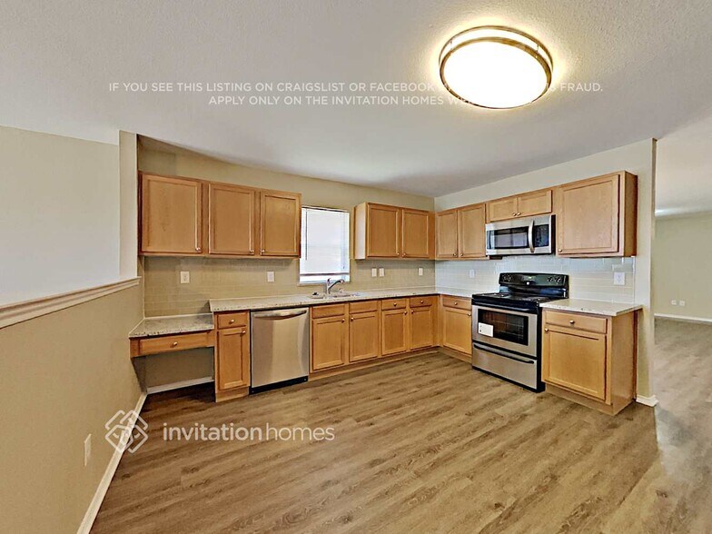 Building Photo - 8007 Stowe Springs Ln