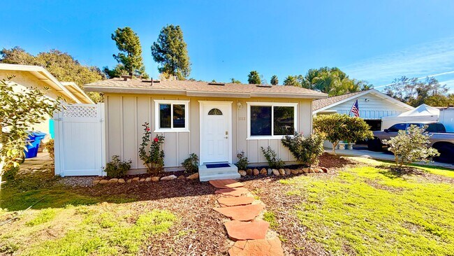 Building Photo - Lovely Newer Construction, Detached ADU Guest Home, on Private Property in Quiet Neighborhood of ...