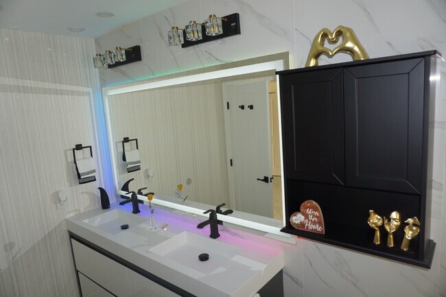 Building Photo - 15614 SW 110th Terrace