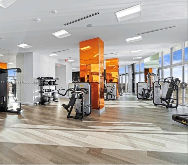 Building Photo - 2000 Metropica Wy