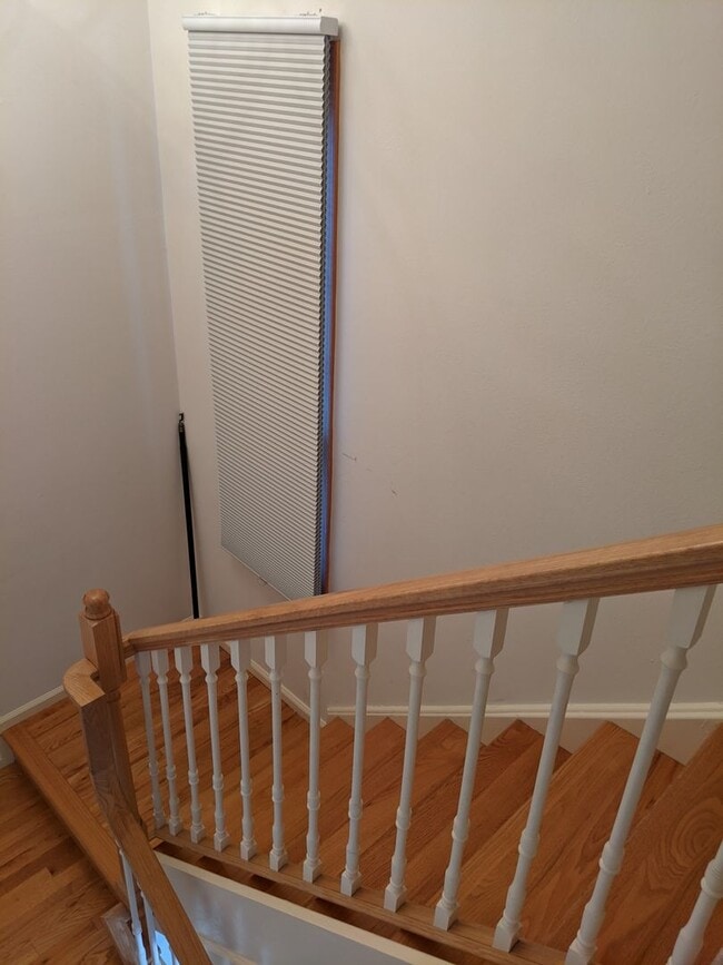 Building Photo - Stunning Golden Townhouse On Top of The World!