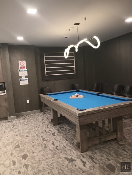 Building Photo - NORTHERN BOULEVARD