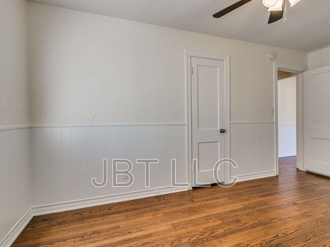 Building Photo - 224 W Ercoupe Dr