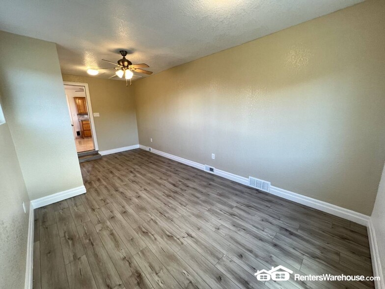Building Photo - 4748 Shoshone St