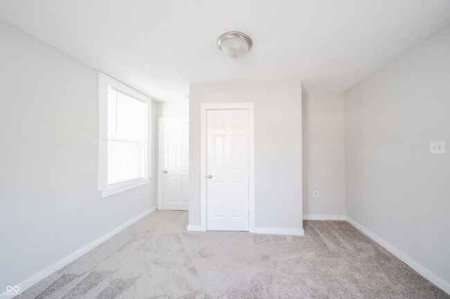 Building Photo - 1734 Olive St