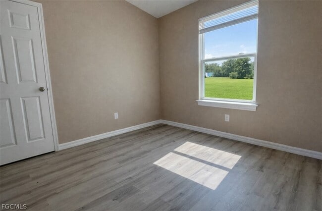 Building Photo - 3108 73rd St W