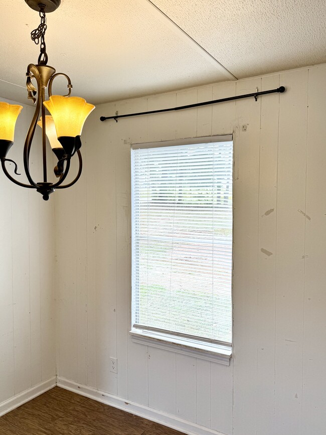 Building Photo - 658 Rices Creek Rd