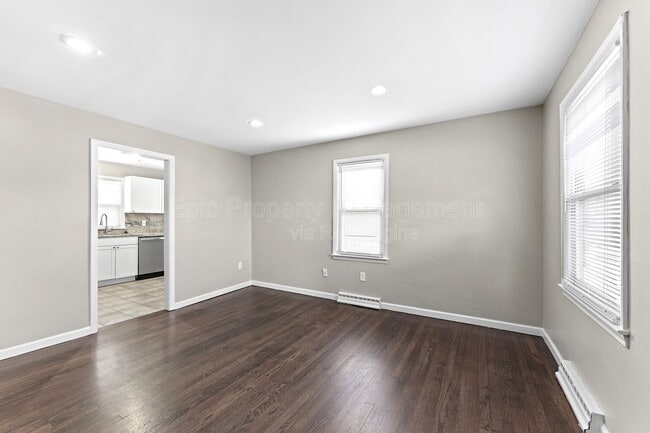 Building Photo - 14489 Agnes St