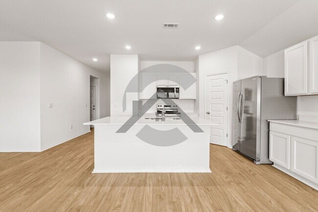 Building Photo - 110 E Sunbelt Ct