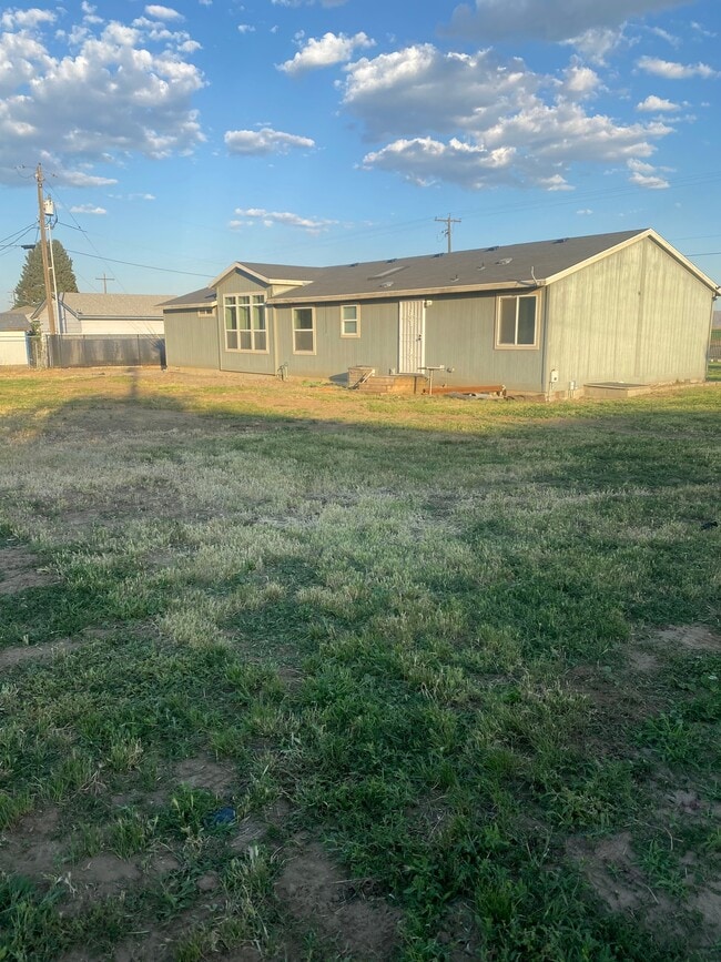 Building Photo - 357 McDonald Rd