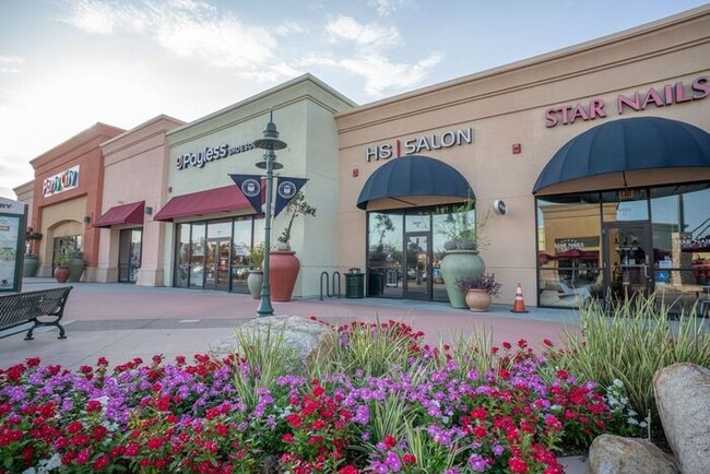 Building Photo - Bright & Updated Townhome for Rent in Santee