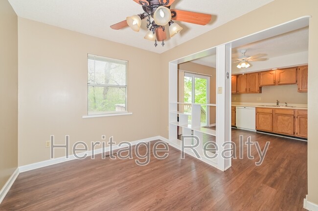 Building Photo - 5600 Outer Dr