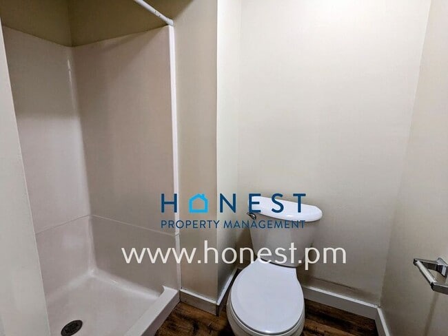 Building Photo - 36 Prospect St