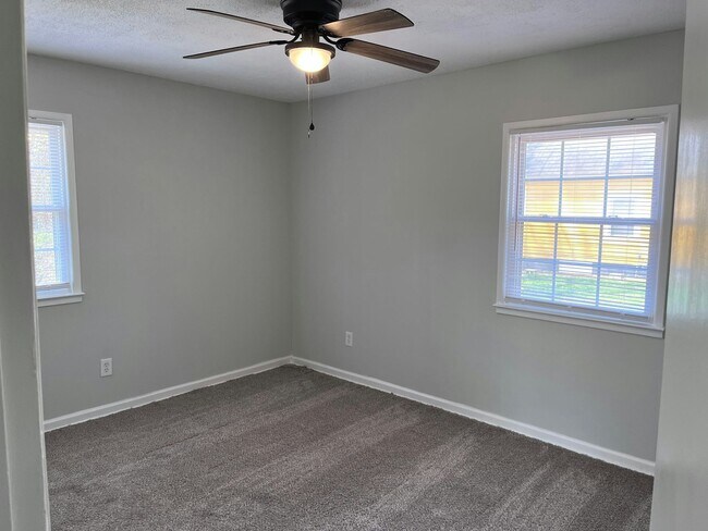 Building Photo - 3625 Flint St