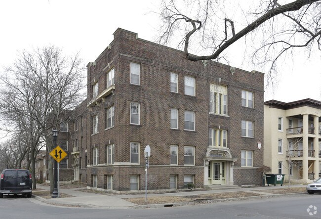 Building Photo - The Shelburne