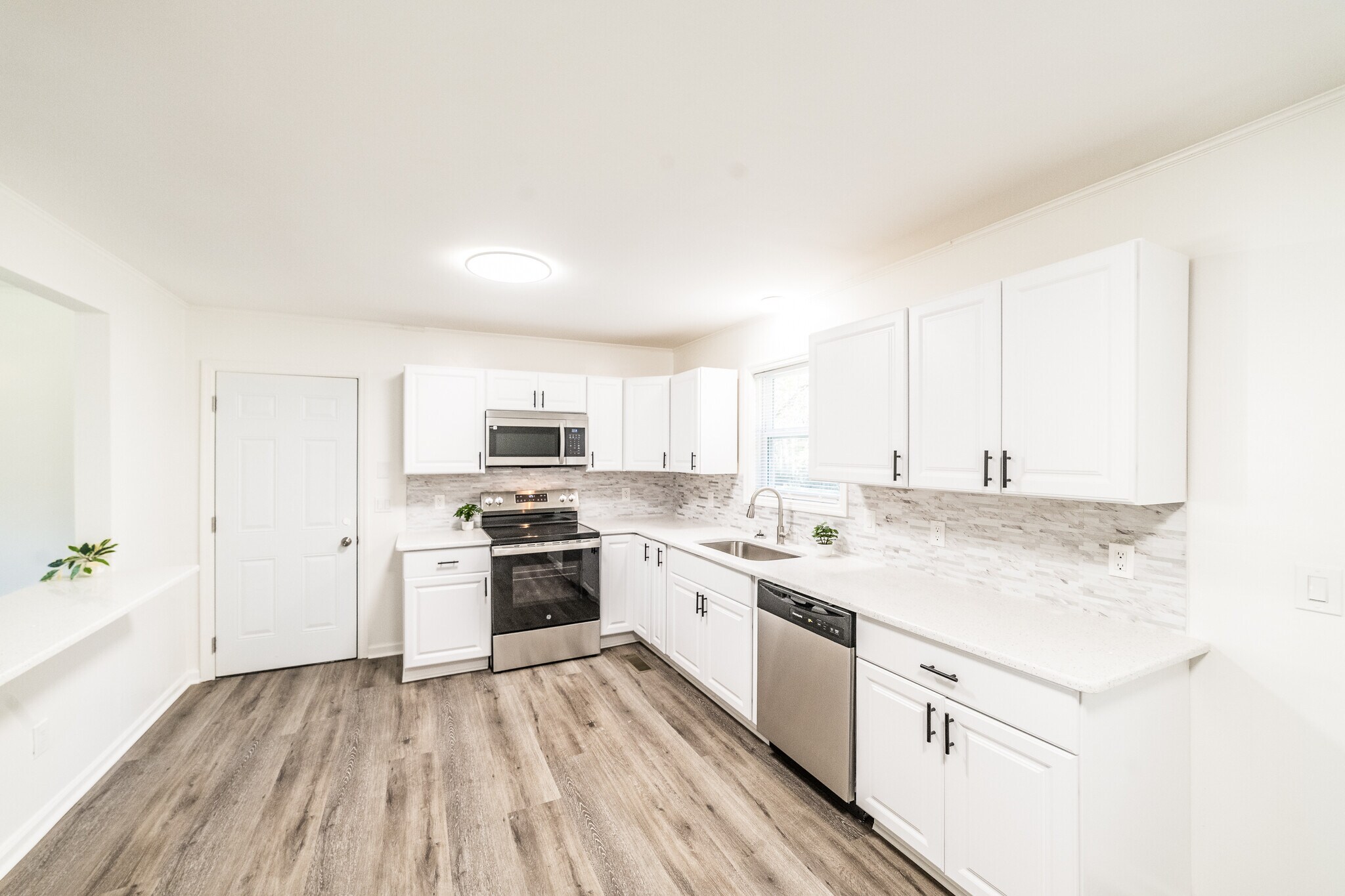 Building Photo - 3610 Dawnwood Dr NW