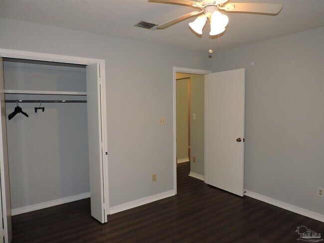 Building Photo - 7663 Charter Oaks Dr