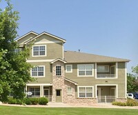 Building Photo - Cedarwoods Condo- 2 bedroom  MOVE-IN SPECIAL