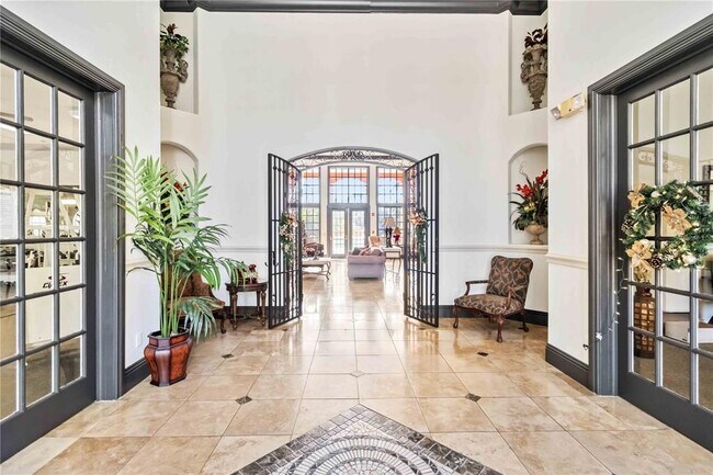 Building Photo - 4106 Central Sarasota Pkwy