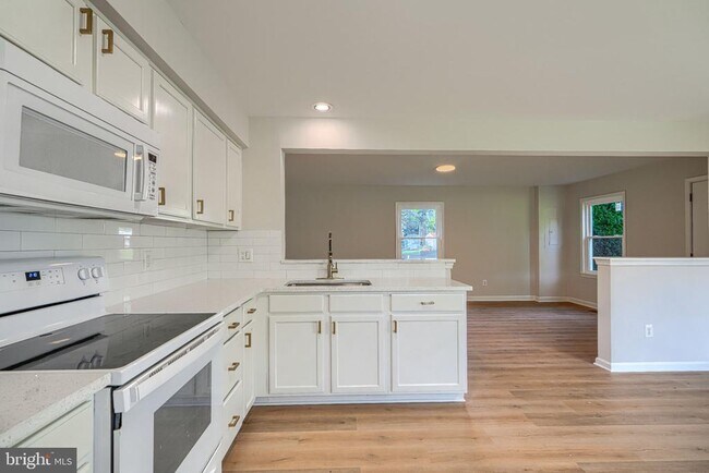 Building Photo - 926 Wampler Rd