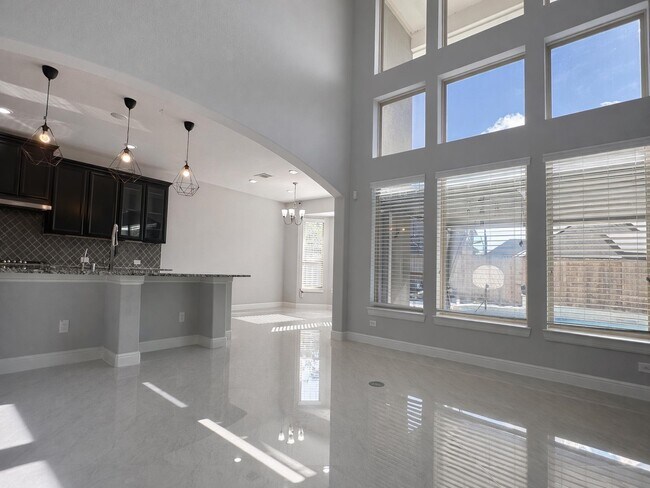Building Photo - 2406 Trocadero Ln