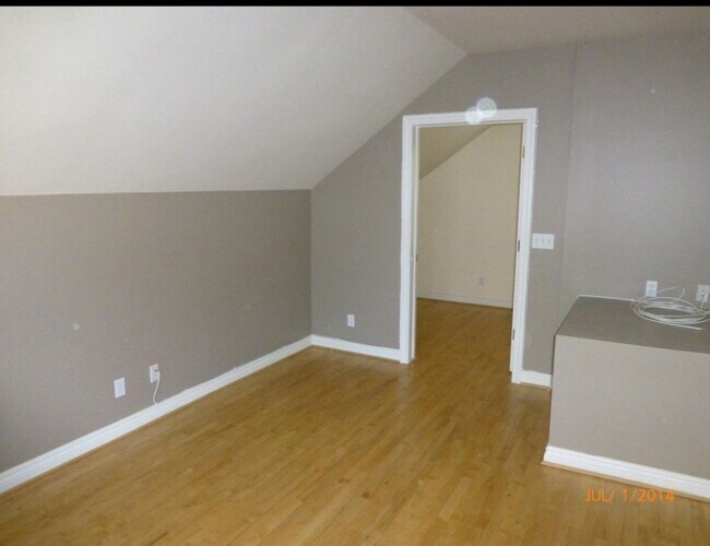 Building Photo - 1409 Gardenia Ave