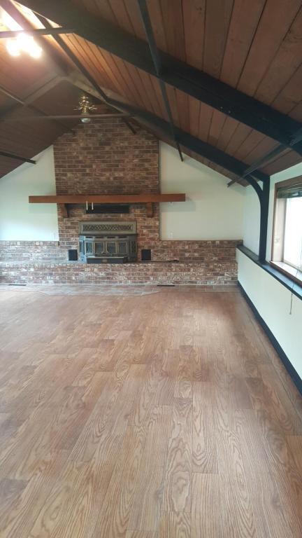 Building Photo - 611 N Spruce St