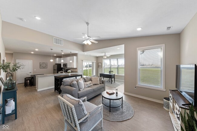 Building Photo - 46 Cypress Dr