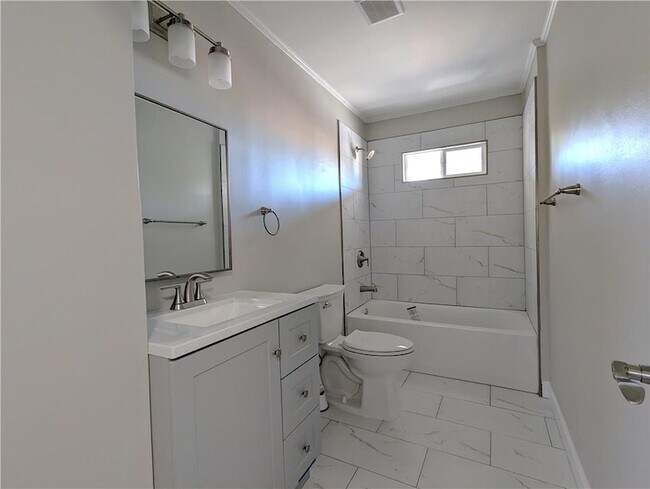 Building Photo - 970 Bridgegate Dr NE