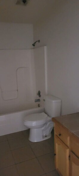 Building Photo - 2020 Aruba Dr