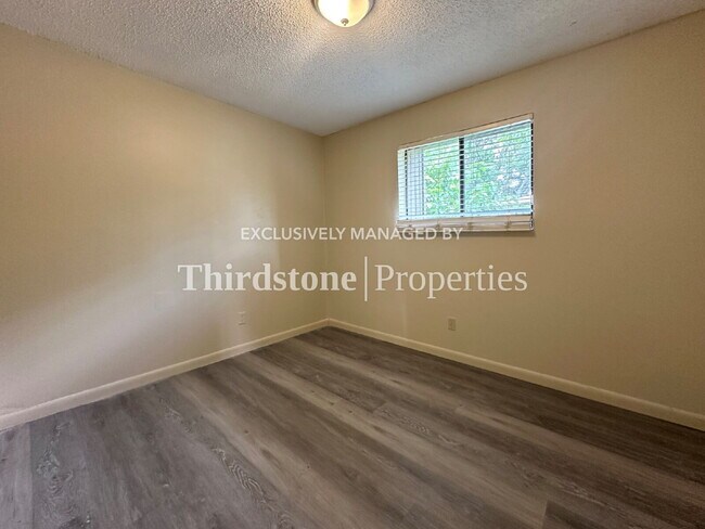 Building Photo - 5128 Westchase Ct