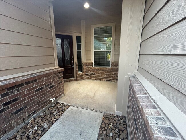 Building Photo - 8911 Silent Willow Ln