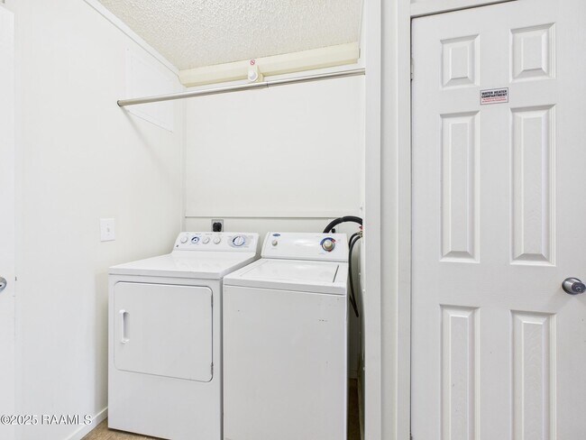 Building Photo - 109 Anne St