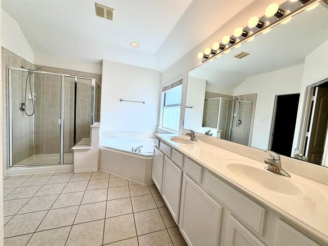 Building Photo - 516 Hawken Dr