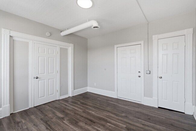 Building Photo - 293 Clemente St