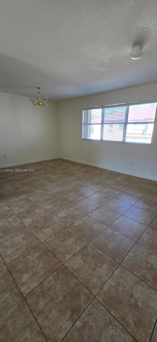 Building Photo - 1480 NE 33rd Ave