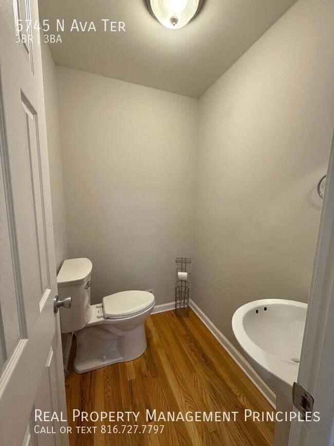 Building Photo - 5745 N Ava Terrace