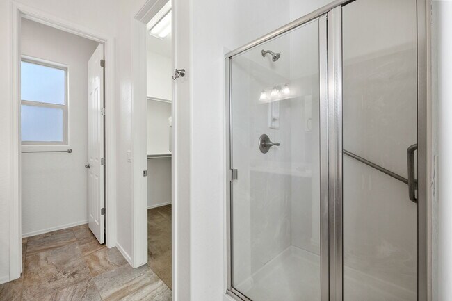 Building Photo - 4505 N Dryden