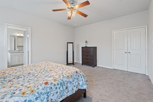 Building Photo - 307 Parkside Dr