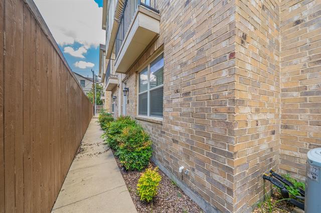 Building Photo - 4148 Grassmere Ln