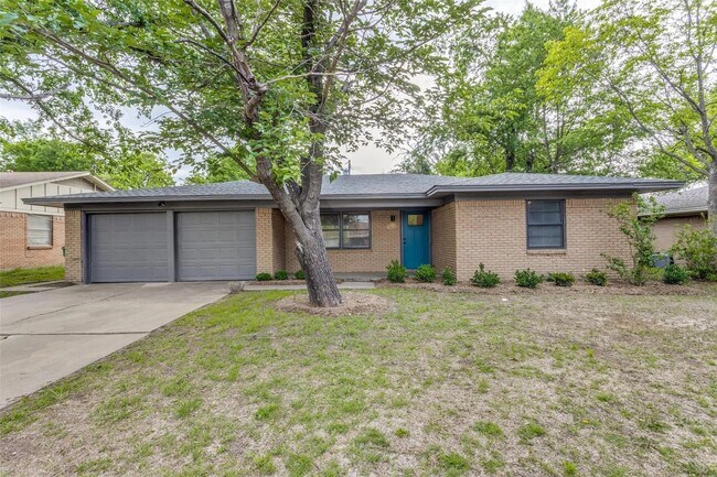 Building Photo - 4018 Western Cir