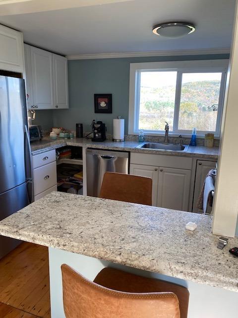 Building Photo - 395 Rezen Rd