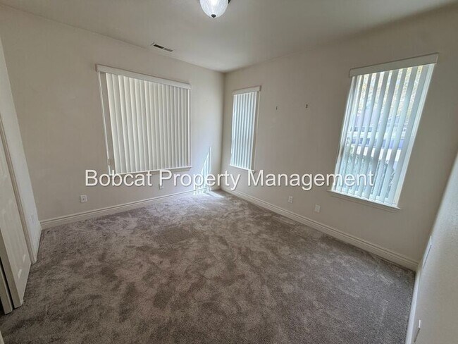 Building Photo - 1362 Branden Ln