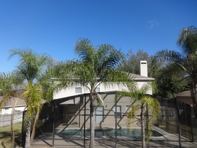 Building Photo - 1921 Knollcrest Dr
