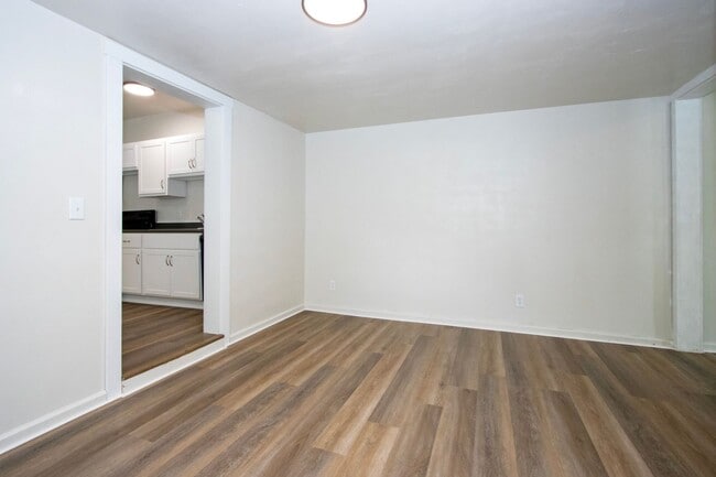 Building Photo - One Bedroom Duplex
